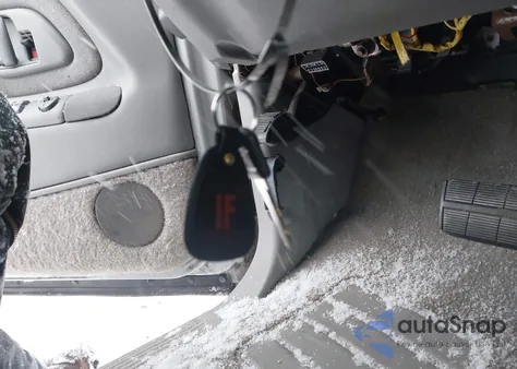 1997 Chevrolet K1500 Fleetside из США, поврежденный, VIN 1GCEK19R6VE213939